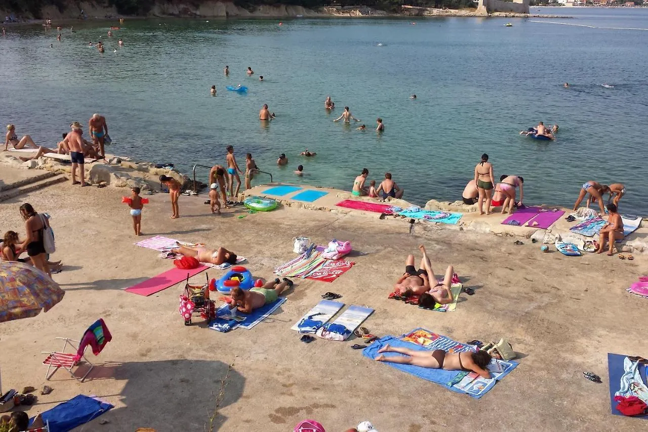 Apartments By The Sea Vir - Kozjak, Vir - 19094 Croácia